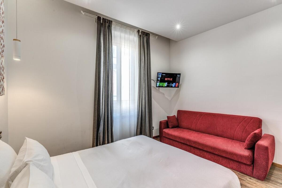Style Apartment Julia 50 Mt From Colosseum Exterior photo