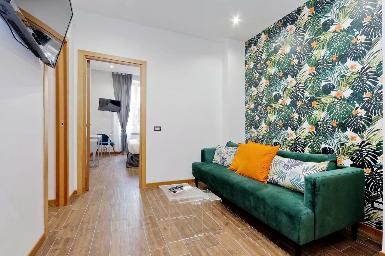 Style Apartment Julia 50 Mt From Colosseum Exterior photo
