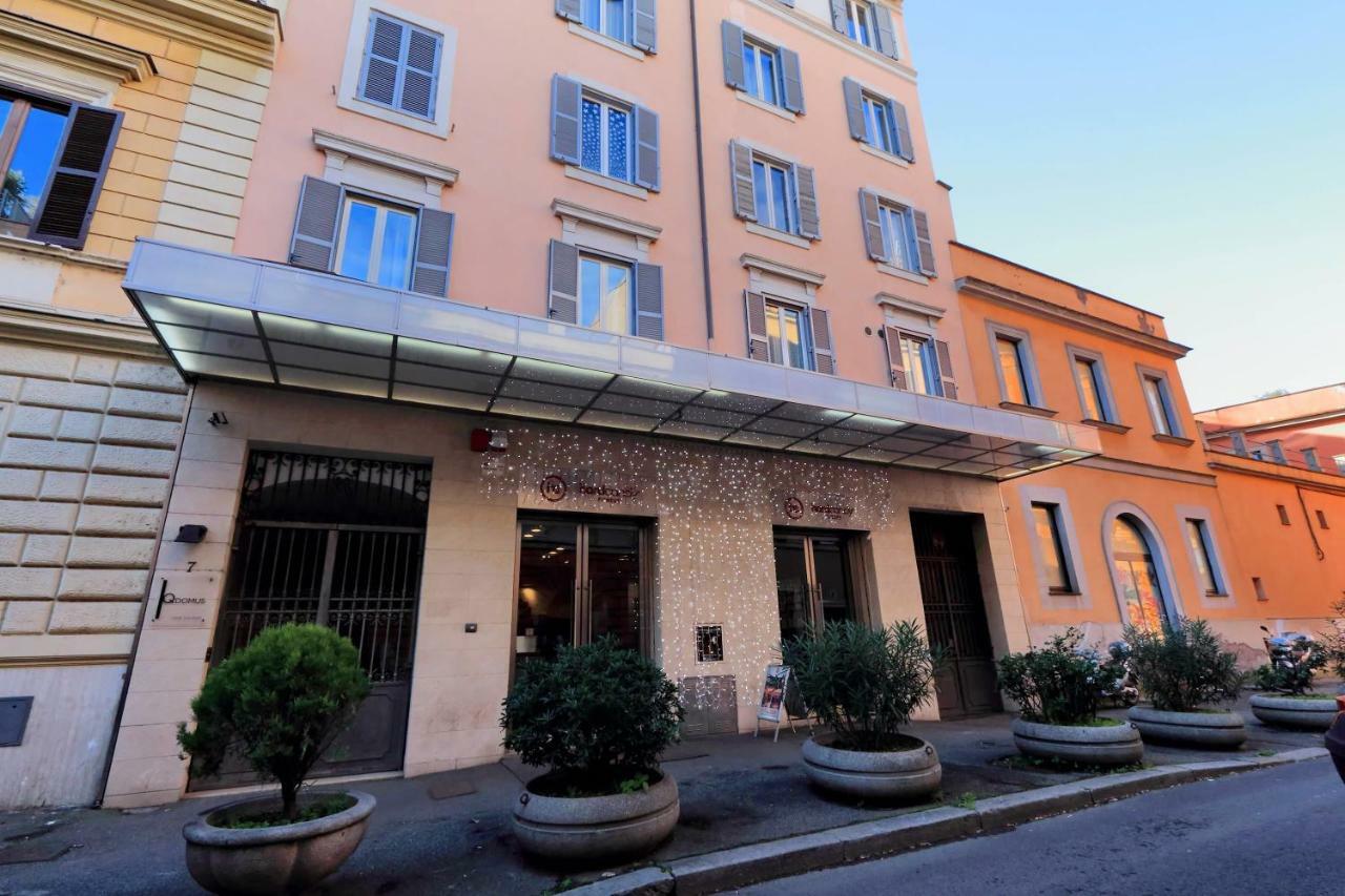 Style Apartment Julia 50 Mt From Colosseum Exterior photo