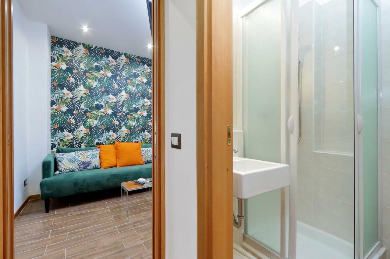 Style Apartment Julia 50 Mt From Colosseum Exterior photo