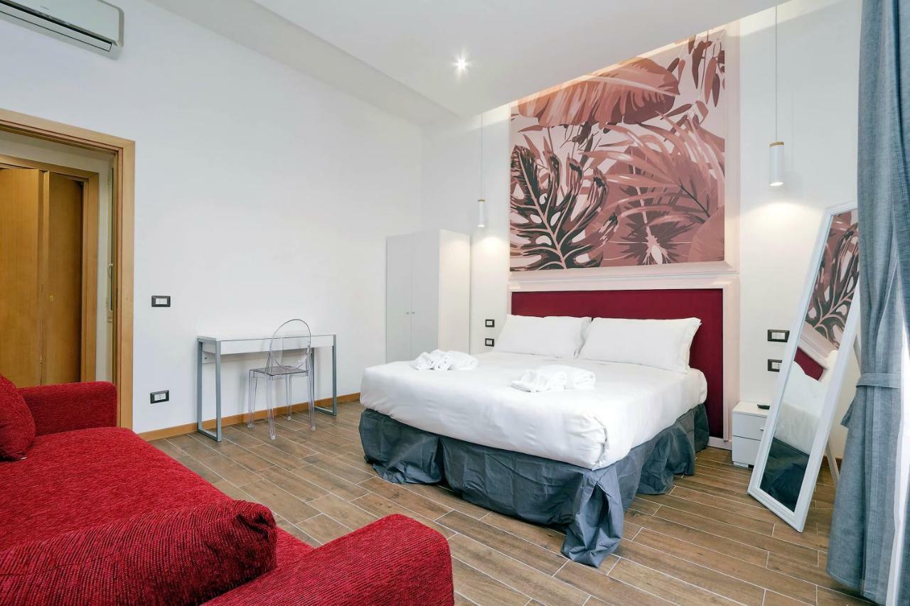 Style Apartment Julia 50 Mt From Colosseum Exterior photo